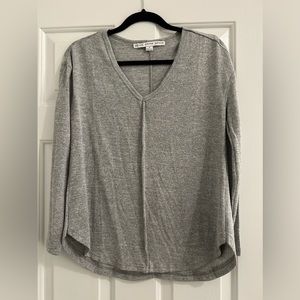 Women’s Long Sleeve Sweater